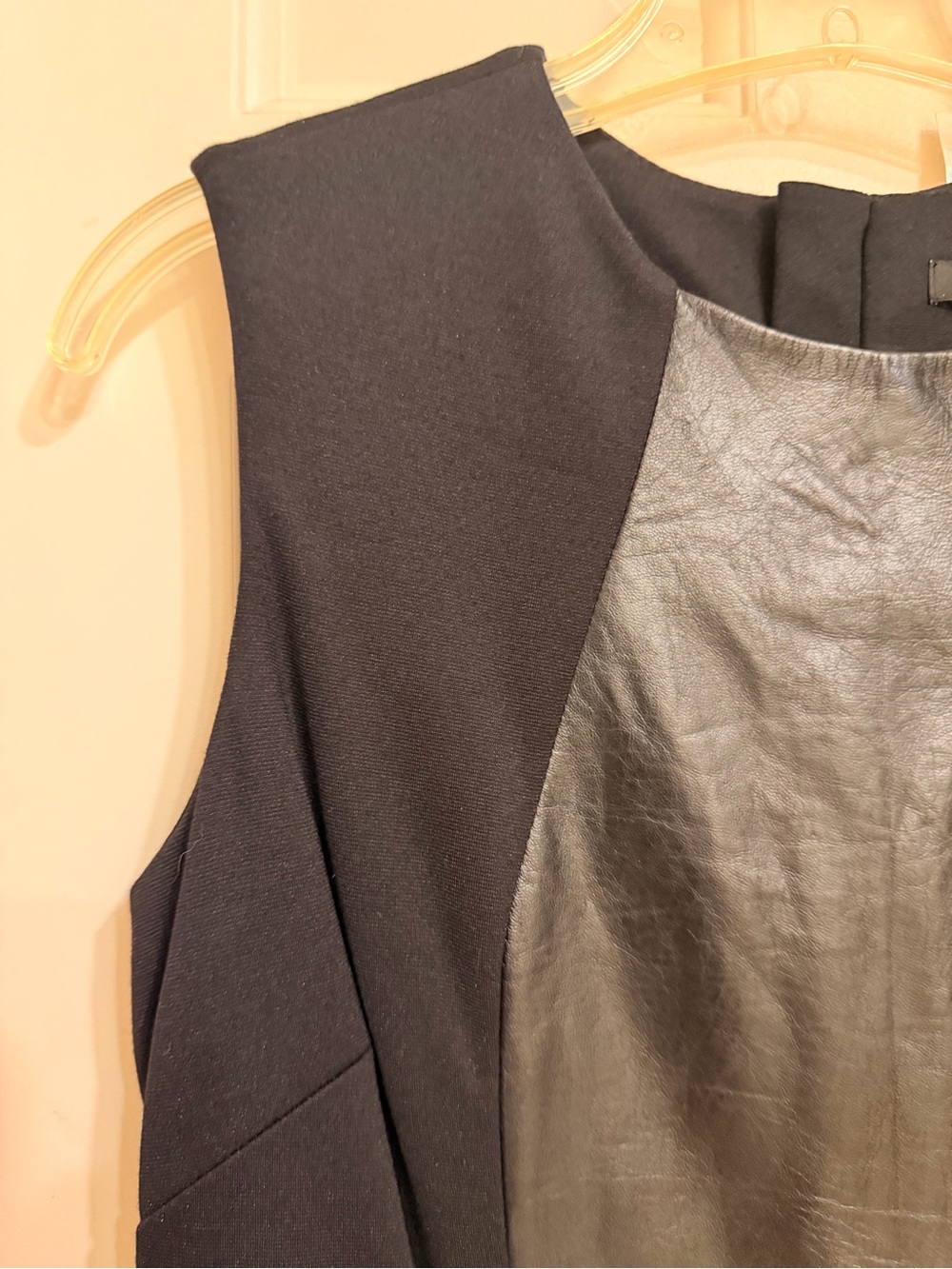 Cynthia Steffe Black Leather Panel w/ Heavy Knit Sheath Dress, Lined, Sz 6 - Picture 3 of 13